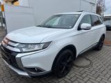 Mitsubishi Outlander Top 4WD 7 Sitzer - Mitsubishi Outlander: 7