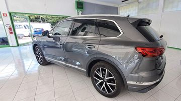 Volkswagen Touareg - 3