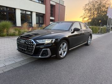 Audi A8 - 1
