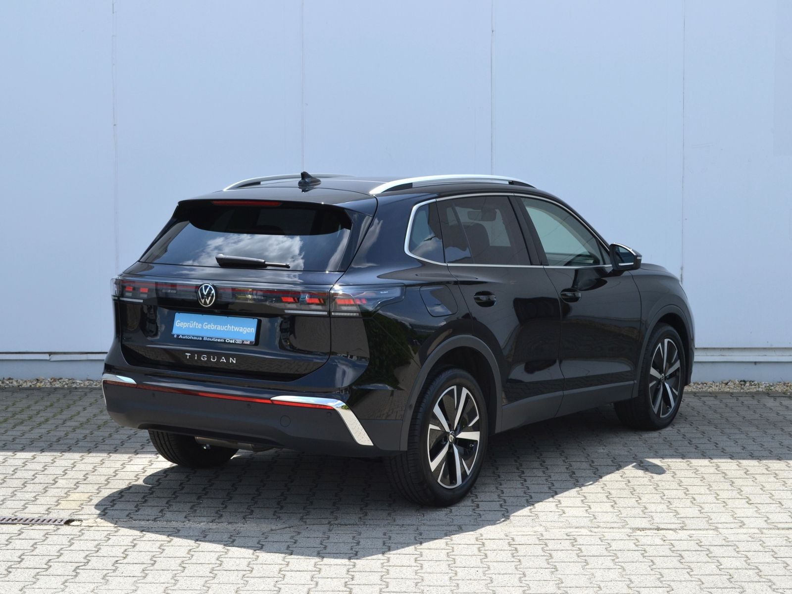 Tiguan 2.0 TDI DSG Elegance AHK/IQ.DRIVE-PAKET/M