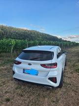 Kia Ceed GT, abnehmb. AHK, Alufelgen, Metalliclack - Kia cee'd / Ceed in Freiburg