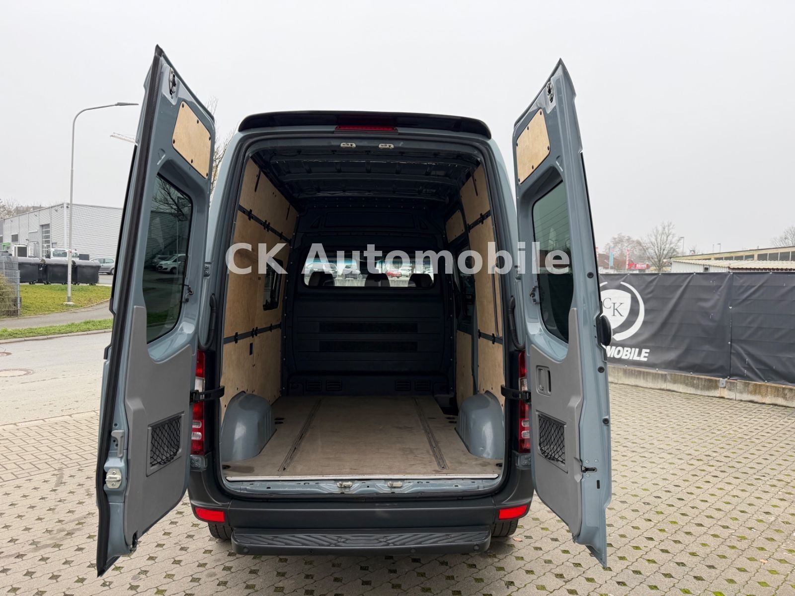 Fahrzeugabbildung Mercedes-Benz Sprinter II Kasten 316 CDI Autom./Navi/Bi-Xenon