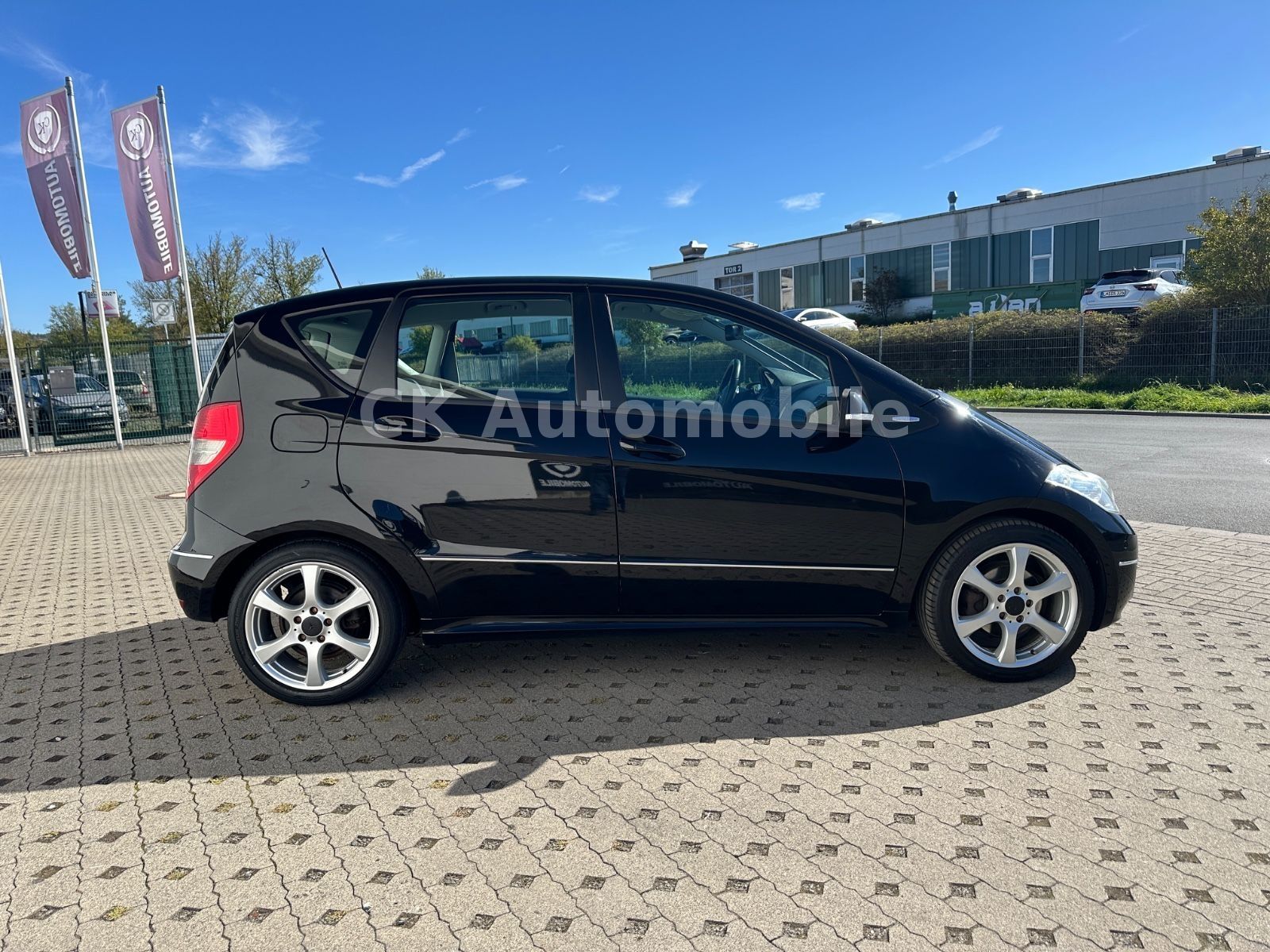 Fahrzeugabbildung Mercedes-Benz A 200 Avantgarde Special Edition/Automatik/Navi