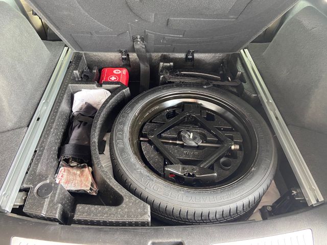 Fahrzeugabbildung Cadillac XT5 Premium AWD , NAVI+RFK*HEAD-UP*PANO*AHK