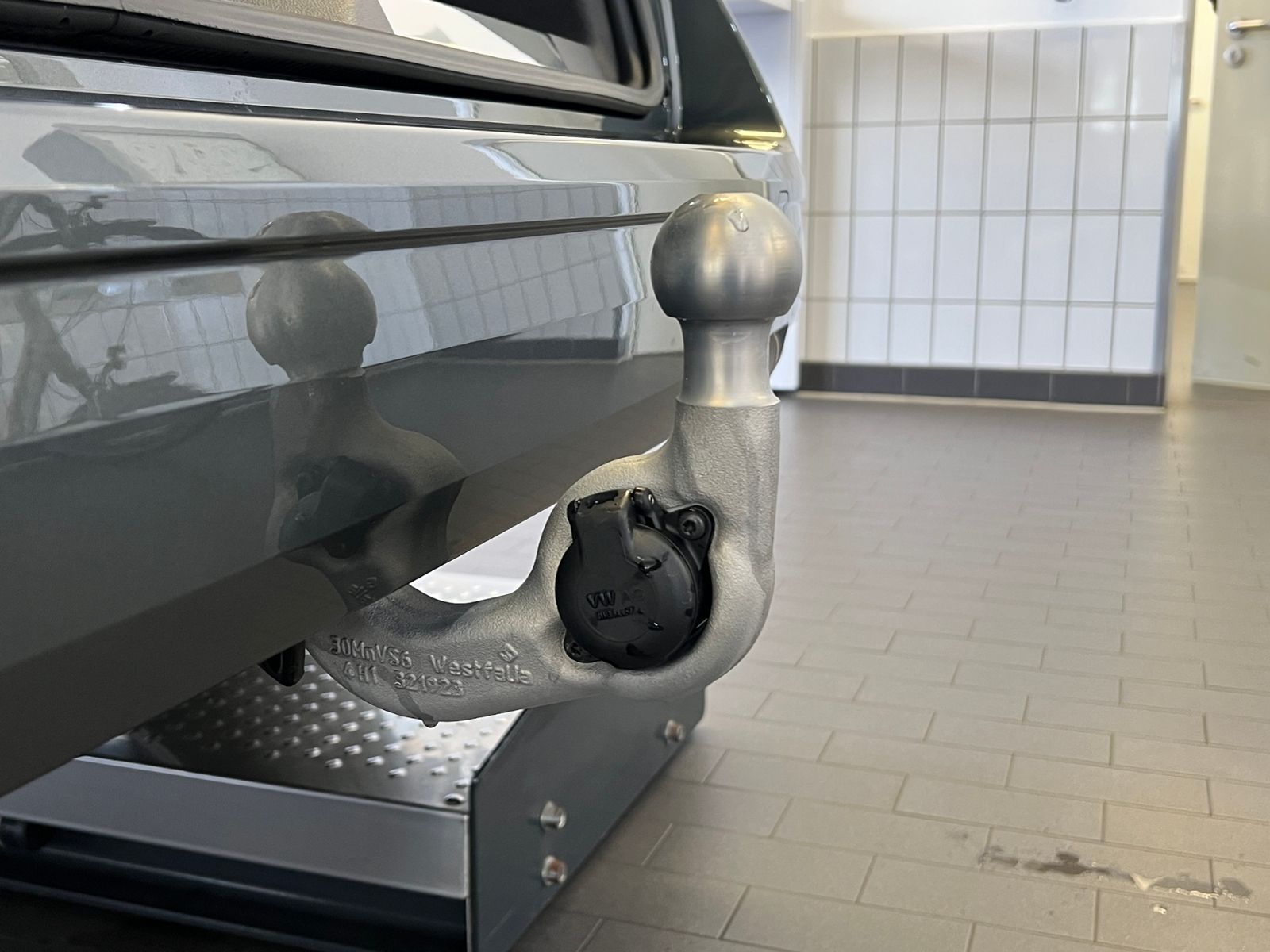 Fahrzeugabbildung Volkswagen T7 Multivan Style 2.0 TDI DSG *AHK, IQ.Light, Pa