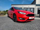 Ford Focus Turnier 1.5 EcoBoost Sport ST Line SHZ 18" - Ford Focus: ST Sport