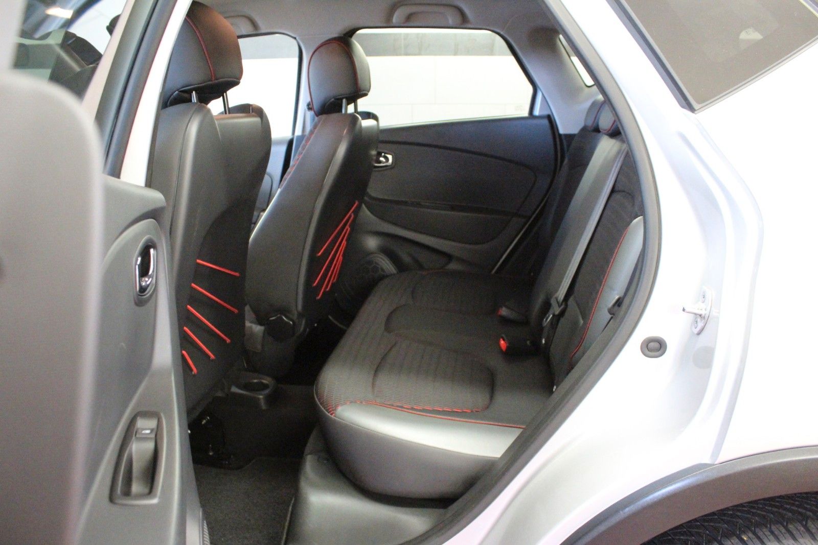 Fahrzeugabbildung Renault Captur dci 110  Xmode   *Navigation *Klima*PDC*