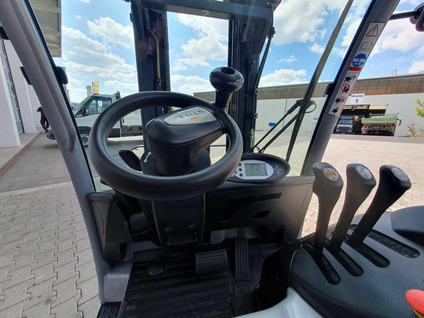 Fahrzeugabbildung Still RX20-14 / Triplex: 4.30m! / 2.013h / SS