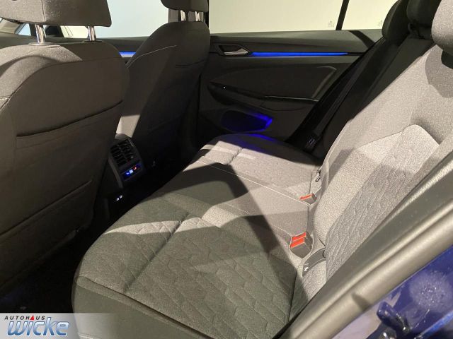 Golf VIII 1.5 TSI Move NAVI KLIMA PDC LED