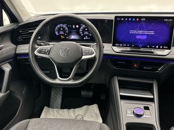 Volkswagen Tiguan - 8