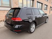 Volkswagen Golf Var. 2.0TDI Highline *R-LINE/ACC/NAVI/LED