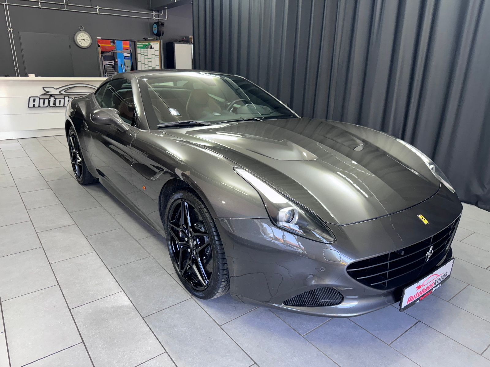 Fahrzeugabbildung Ferrari California T*SITZBELÜFTUNG*NAVI*DEUTSCHES FZG*