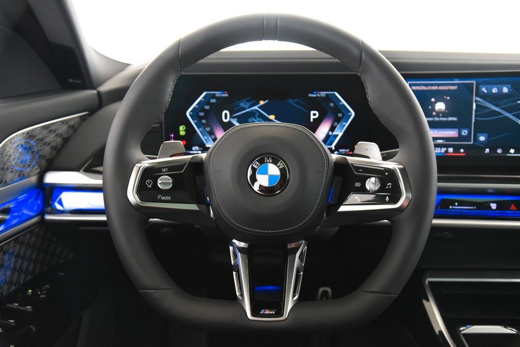 BMW 740