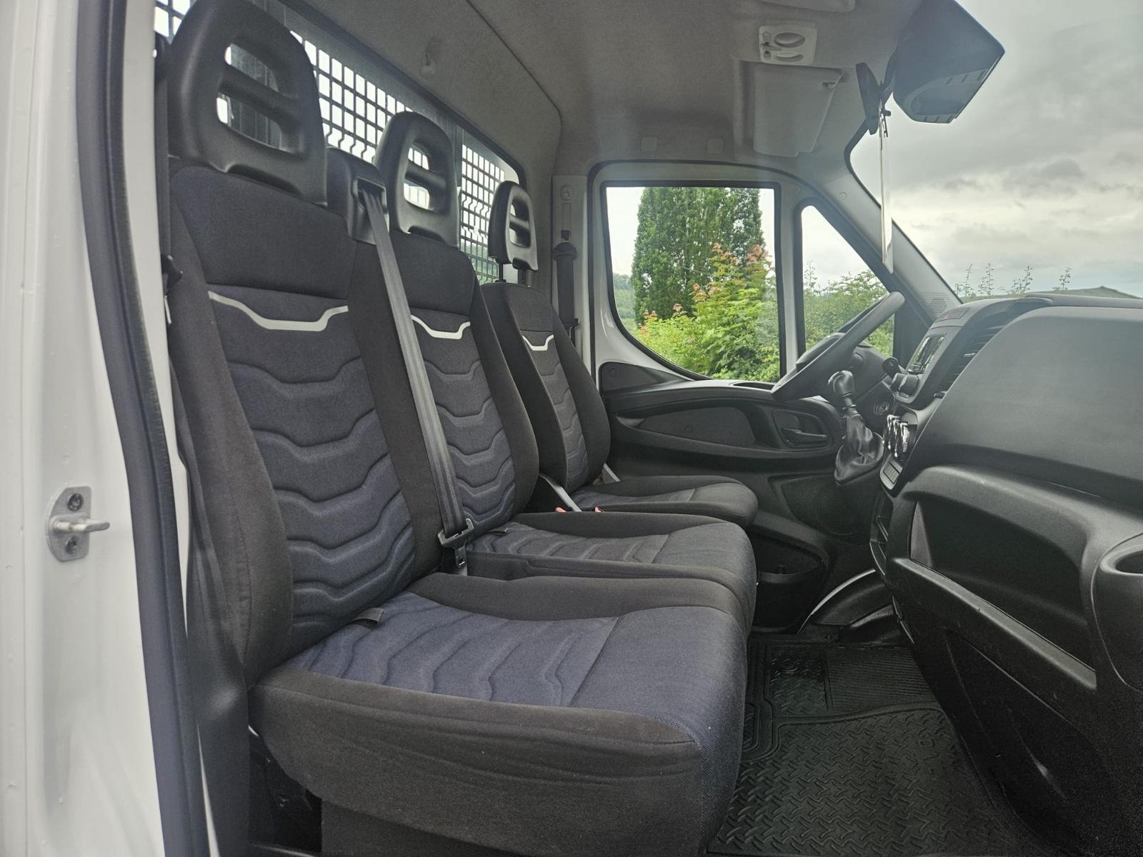 Iveco Daily 35S16 Pritsche lang AHK 3.5t Tempomat AC