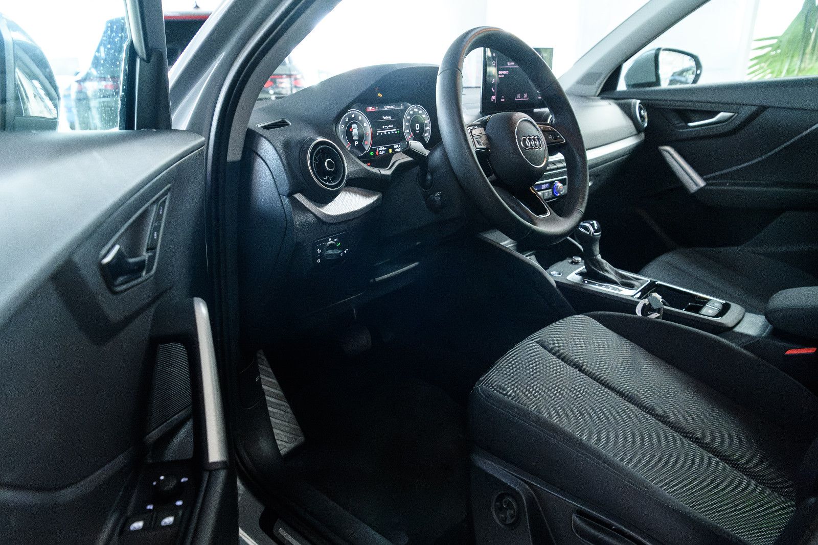 Fahrzeugabbildung Audi Q2 35 TFSI +Kamera +Sitzheizung +DAB