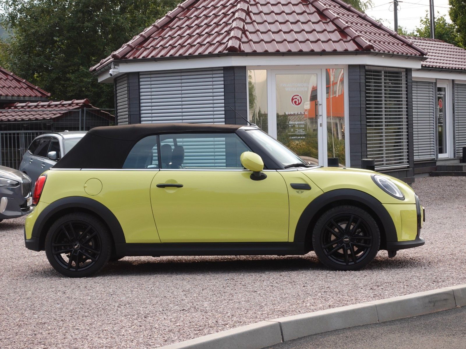 Fahrzeugabbildung MINI Cooper Cabrio Aut. I.Hd Navi CarPlay ZestyYellow