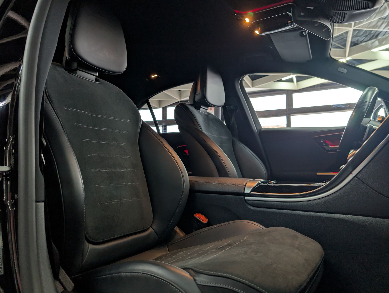 Fahrzeugabbildung Mercedes-Benz C 220 d AMG Night DIG. LIGHT MEMO IHC+ LEDER KAM