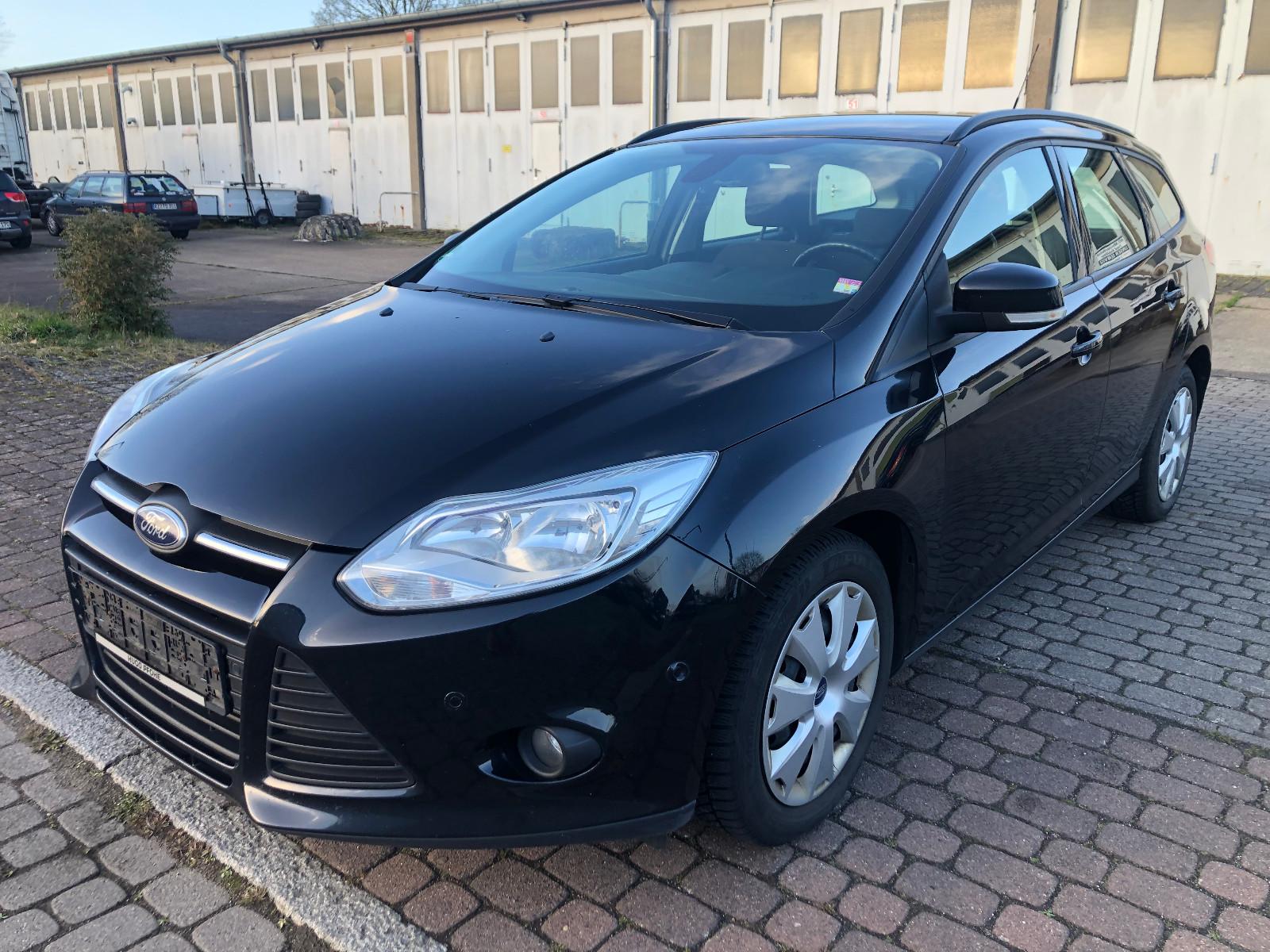 Ford Focus Turnier Sync Edition Scheckheftgepflegt!