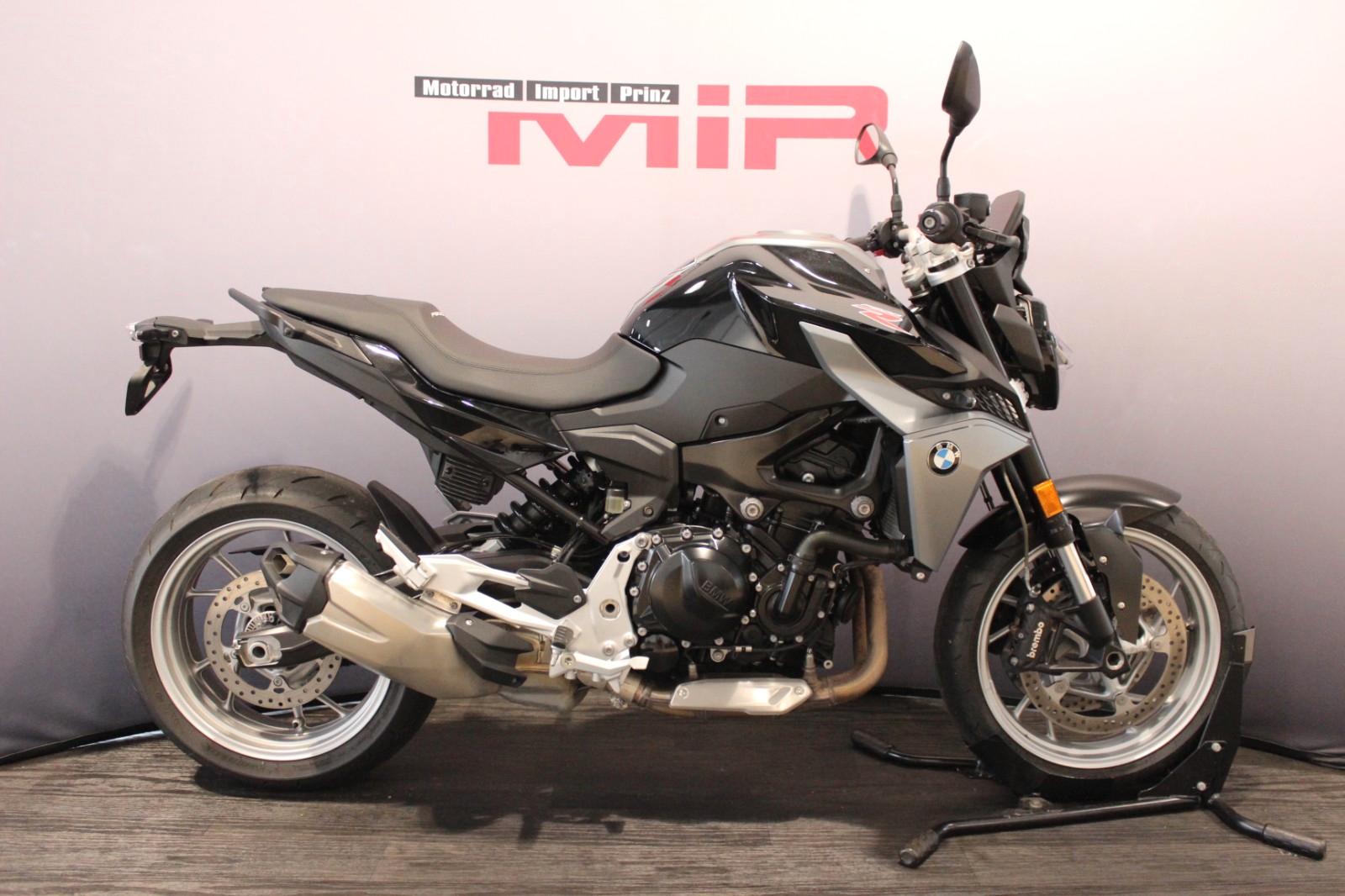 BMW F 900 R  --A2--