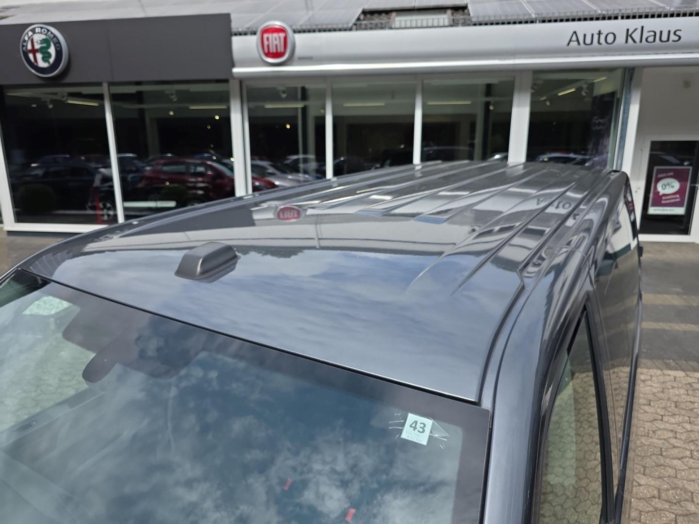 Volkswagen T6.1 Caravelle Comfortline 2.0 TDI Navi AHK