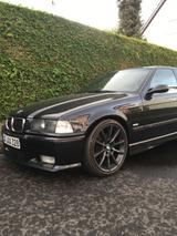 BMW E36 328i Limousine - BMW 328 aus 1996: 328i