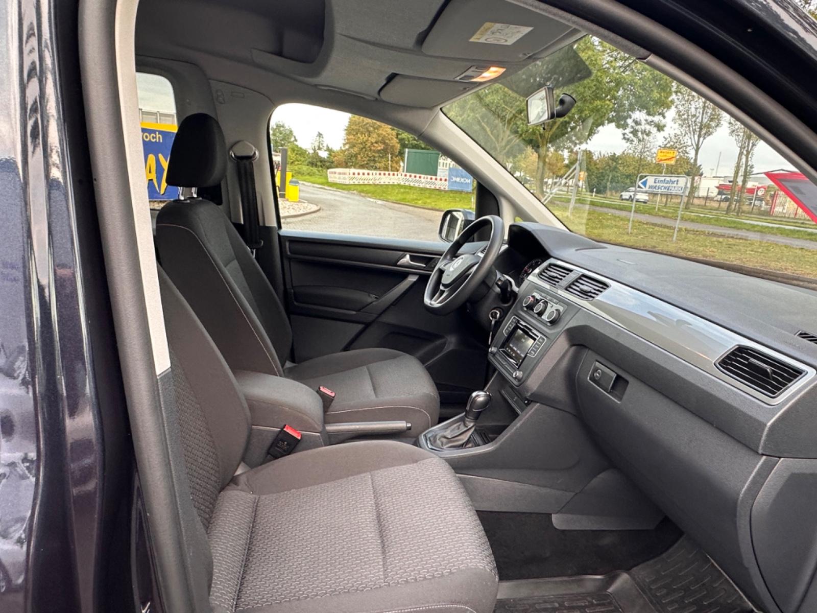 Volkswagen Caddy , DSG ,Behindertengerecht-Rampe,Scheckheft