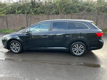 Toyota Avensis - 9