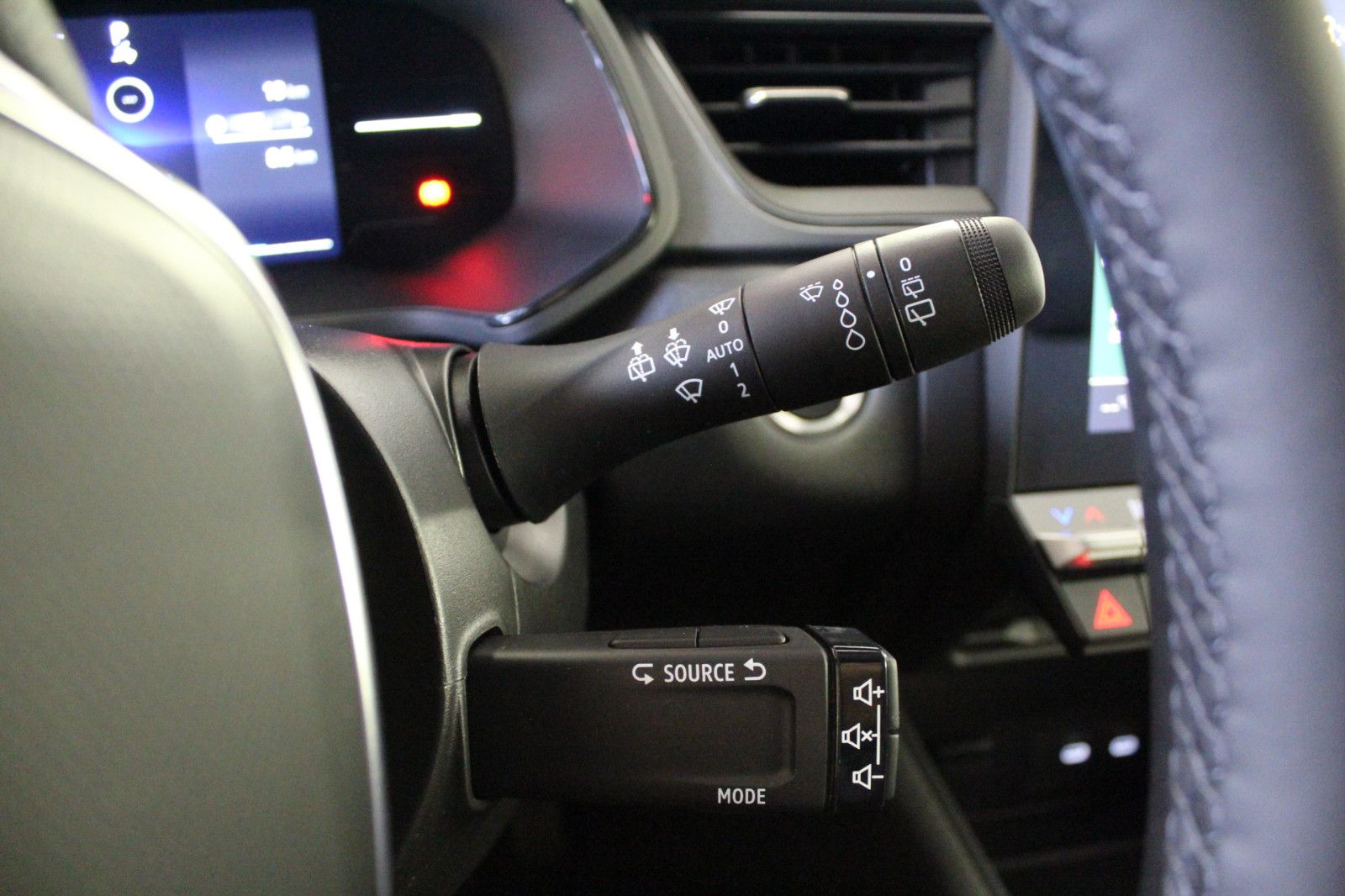 Fahrzeugabbildung Renault Captur Full Hybrid E-Tech 160 Techno *Winterp.*