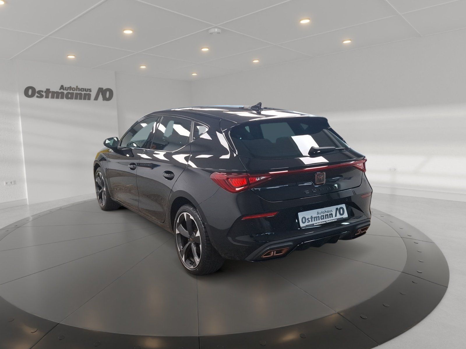 Cupra Leon 1,4 e-Hybrid ACC RFK LED Pano SHZ Full Link imagem 2