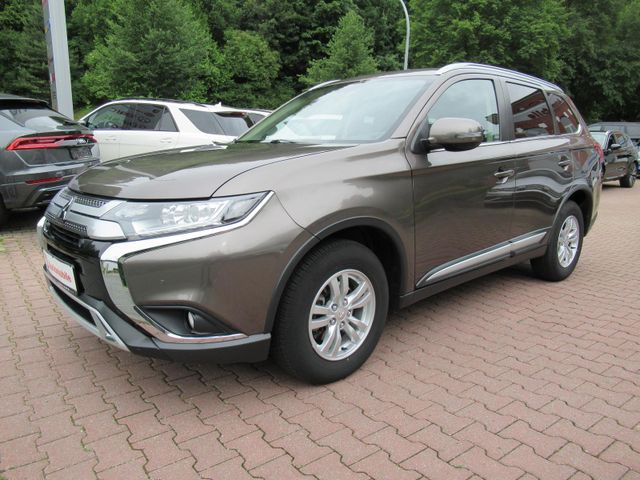 Mitsubishi Outlander 2WD*SHZ*Kamera*PDC*Tempomat