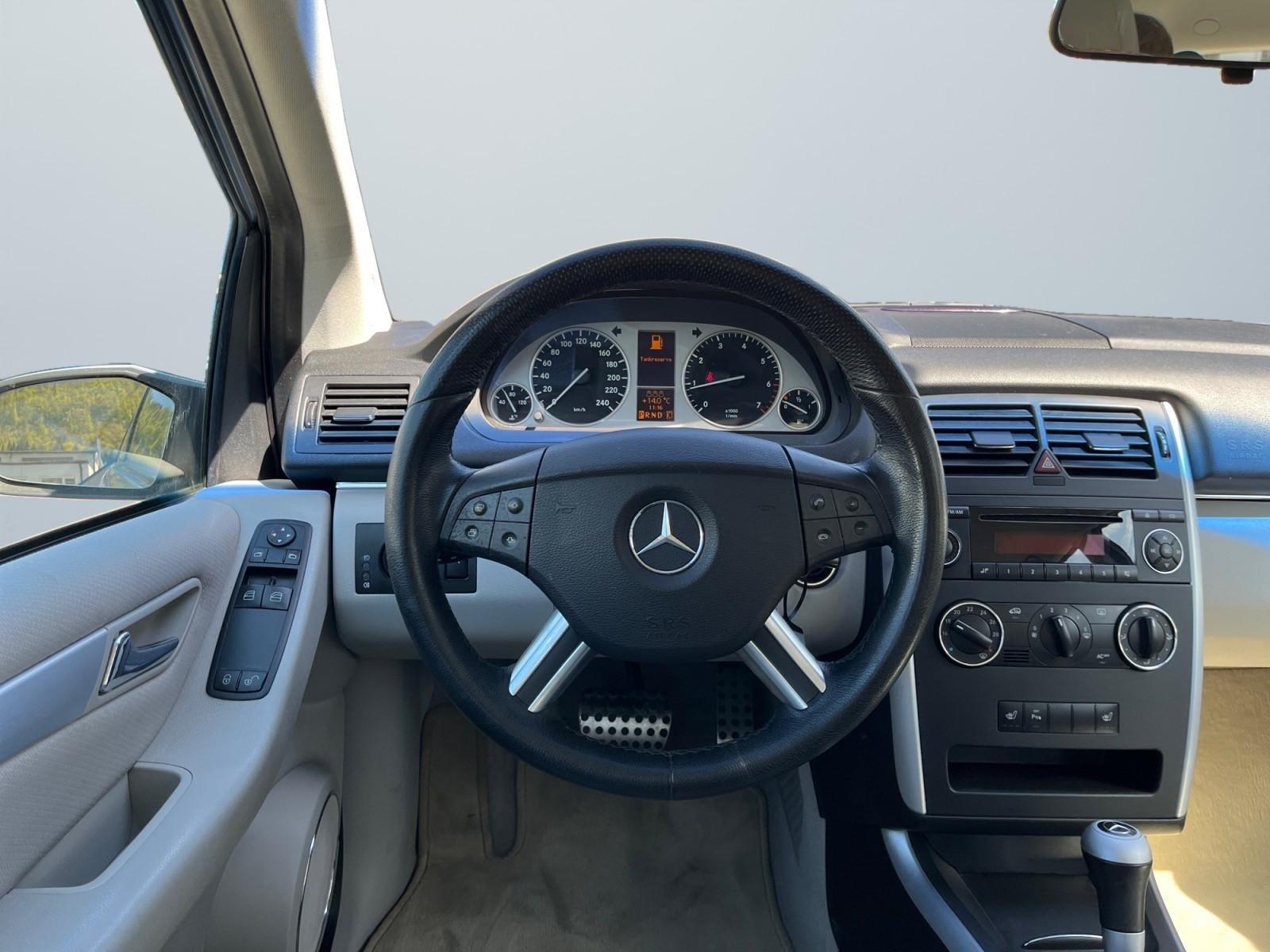 Mercedes-Benz B170 2006 — photo 15