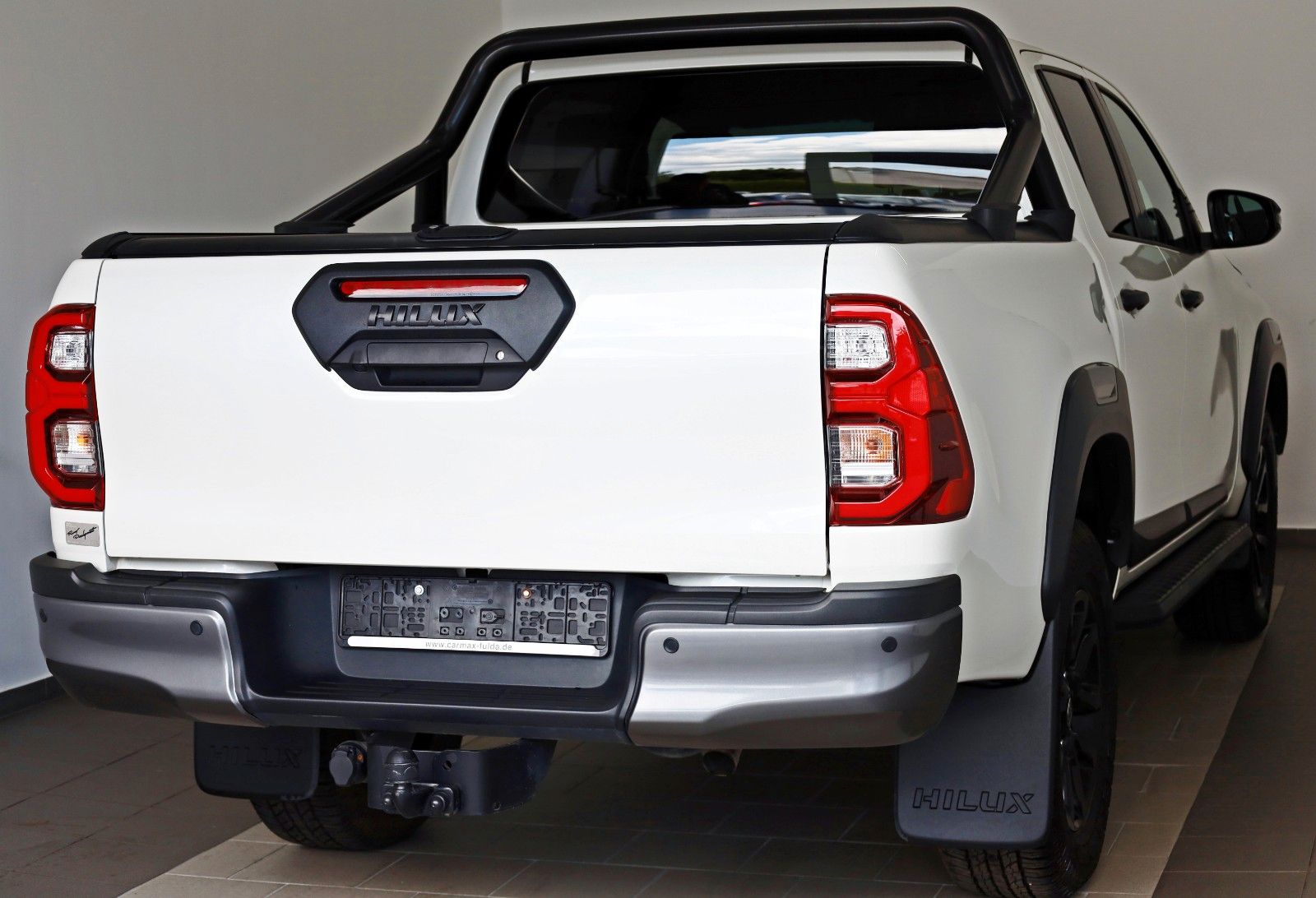 Fahrzeugabbildung Toyota Hilux Double Cab Invincible,Leder,Navi,Rollo,AHK