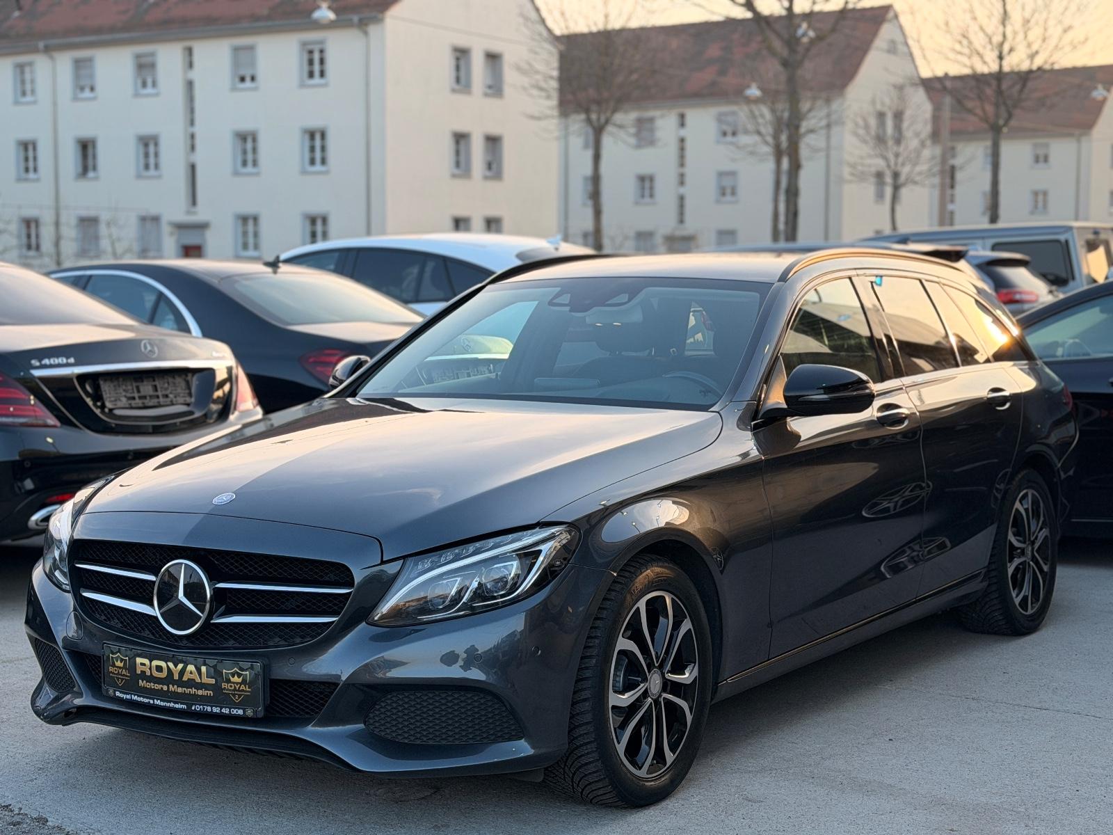 Mercedes-Benz C220 T BlueTec/d-Night-Paket-Head-up-Burmester-