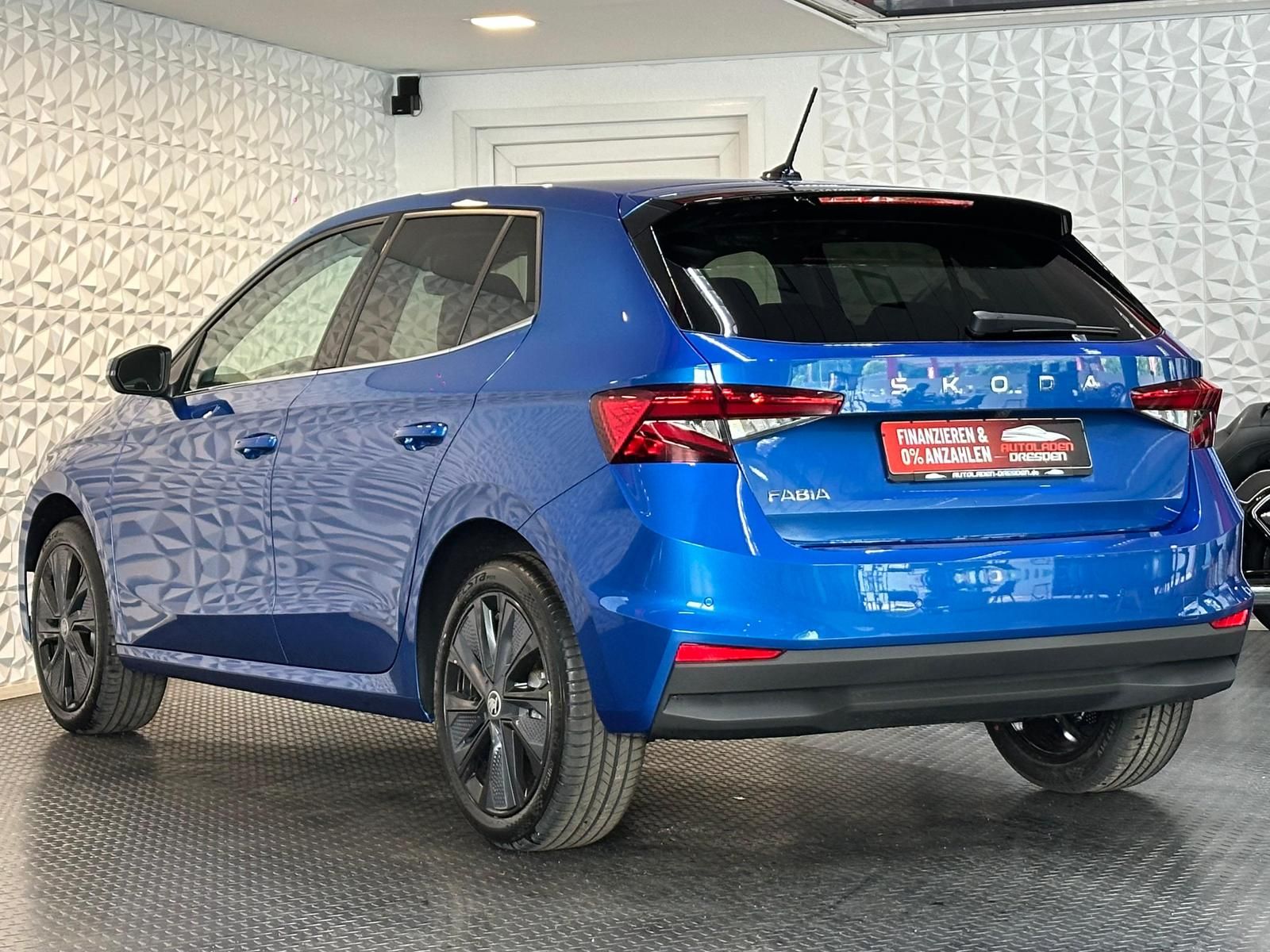 SKODA Fabia 1.0TSI SELECTION 130 JAHRE PREMIUM EDITION - Image 5