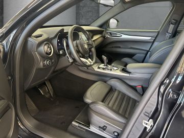 Alfa-Romeo Stelvio - 7