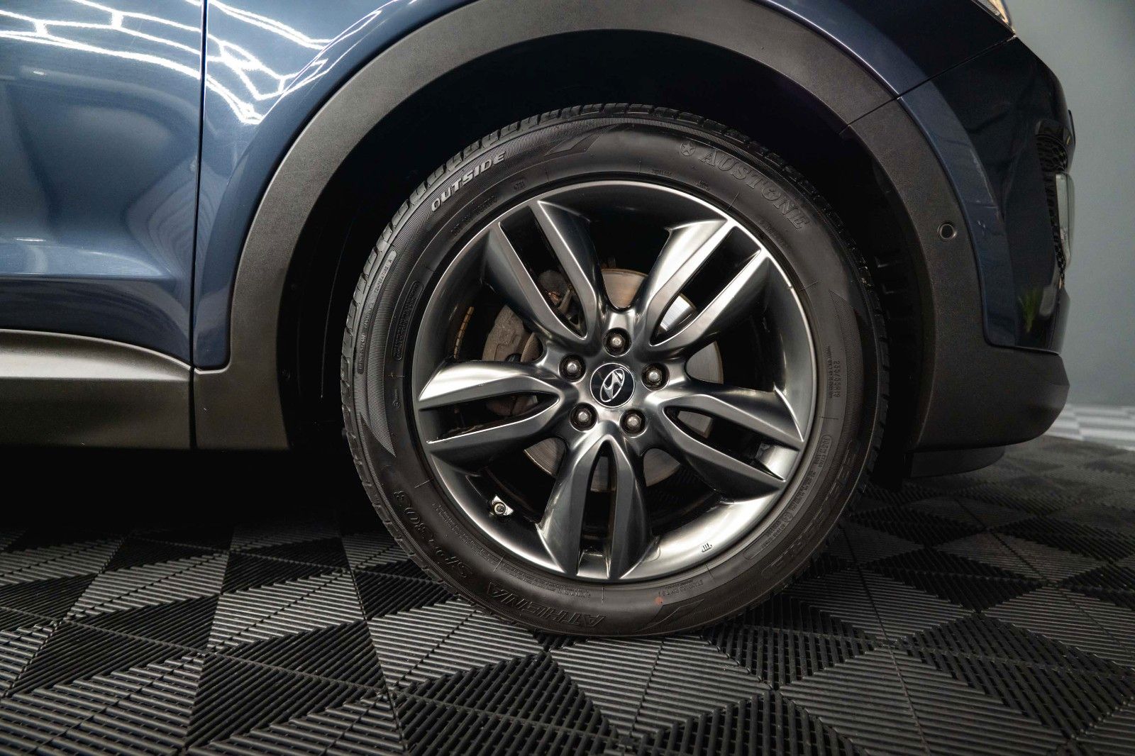 Fahrzeugabbildung Hyundai Santa Fe Premium 4WD *Panorama*Bi-Xenon*TÜV NEU*