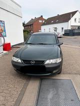 Opel Vectra 1.8 13 monate Tüv - gebrauchte Opel Vectra aus dem Jahr 1997