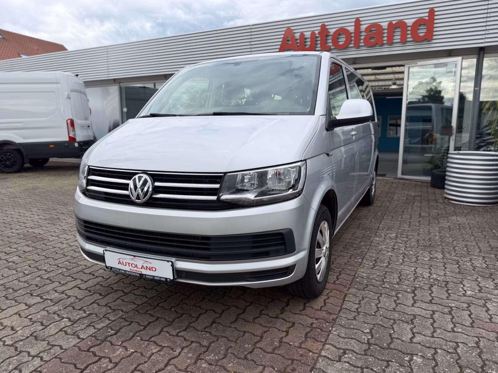 Volkswagen T6 Caravelle lang*1 HD*STHZ*NAVI*SHZ*KAMERA*AHK*