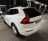 Volvo XC60 T5 AWD R Design Geartronic R Design - Volvo XC60: Weiß