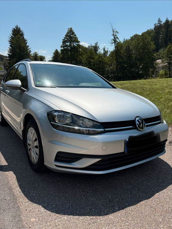 Image of Volkswagen Golf