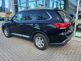 Mitsubishi Outlander Edition 2WD Mehrzonenklima SHZ Rückfah - Mitsubishi Outlander in Rostock
