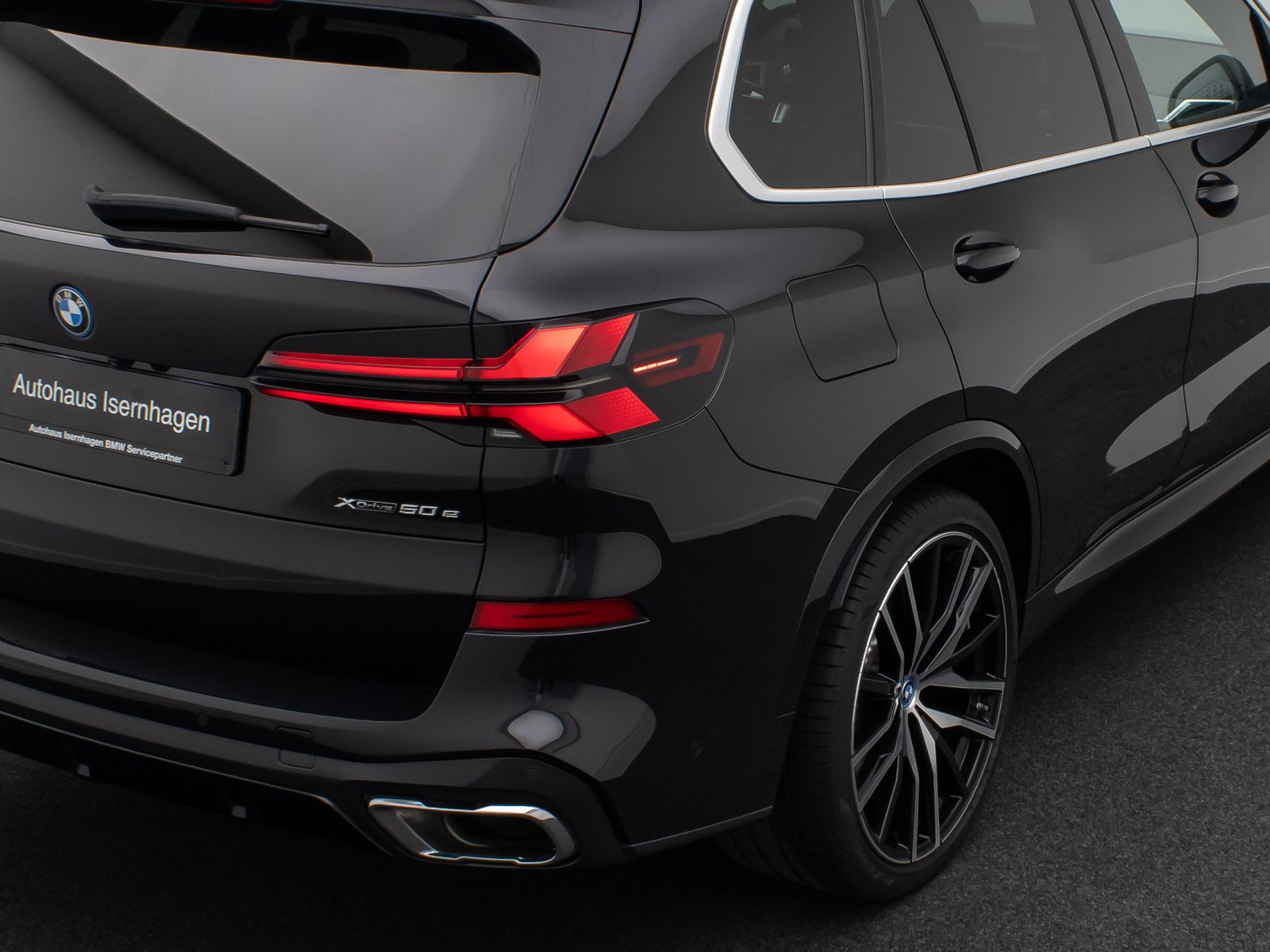 Fahrzeugabbildung BMW X5 xD50e M Sport 360&deg;H/K Panorama AHK DAB 22Zoll
