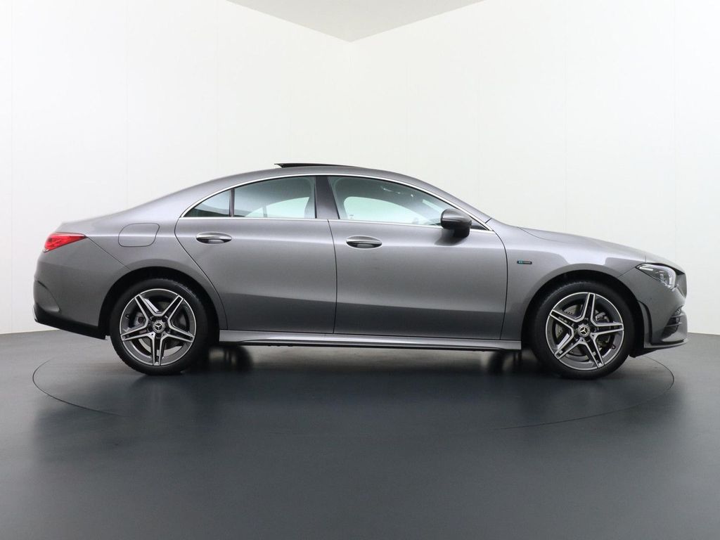 Mercedes-Benz CLA 250 e AMG Premium Plus | Panorama - Schiebed