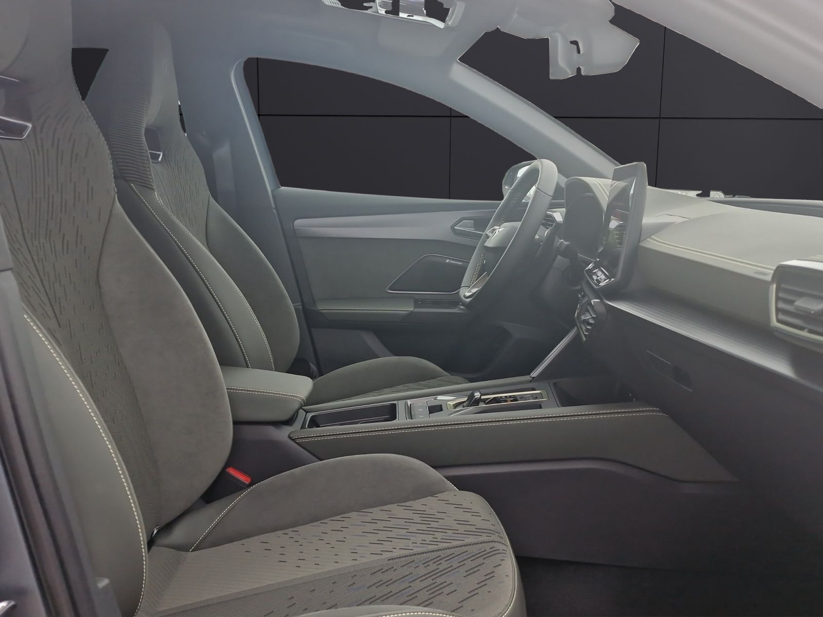 Fahrzeugabbildung CUPRA Leon Sportstourer 2.0 TSI 4Drive VZ AHZ Matrix P