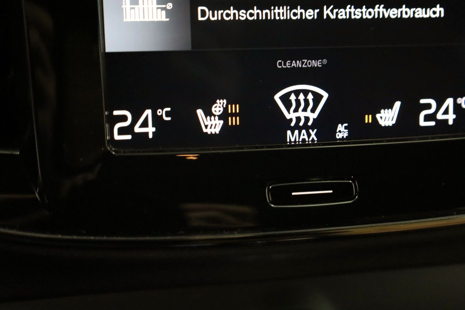 Fahrzeugabbildung Volvo XC40 Inscription T5, Leder,Navi,LED,SH,Kamera