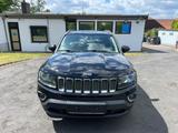Jeep Compass Limited 4x2 - gebrauchte Jeep Compass aus dem Jahr 2014