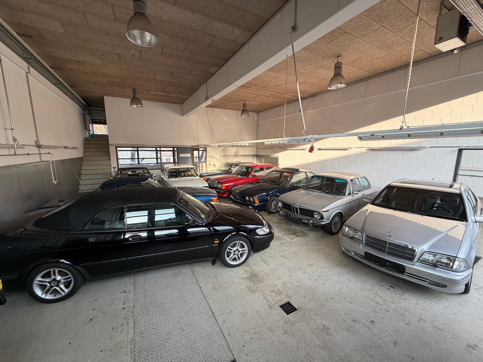 Fahrzeugabbildung BMW 2002 tii Top,7x15 Alpina,Schiebed.,Recaro,Leder