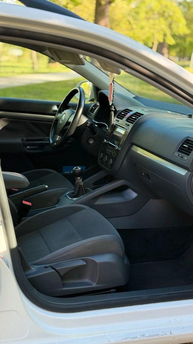 Volkswagen Golf 2009 — photo 10