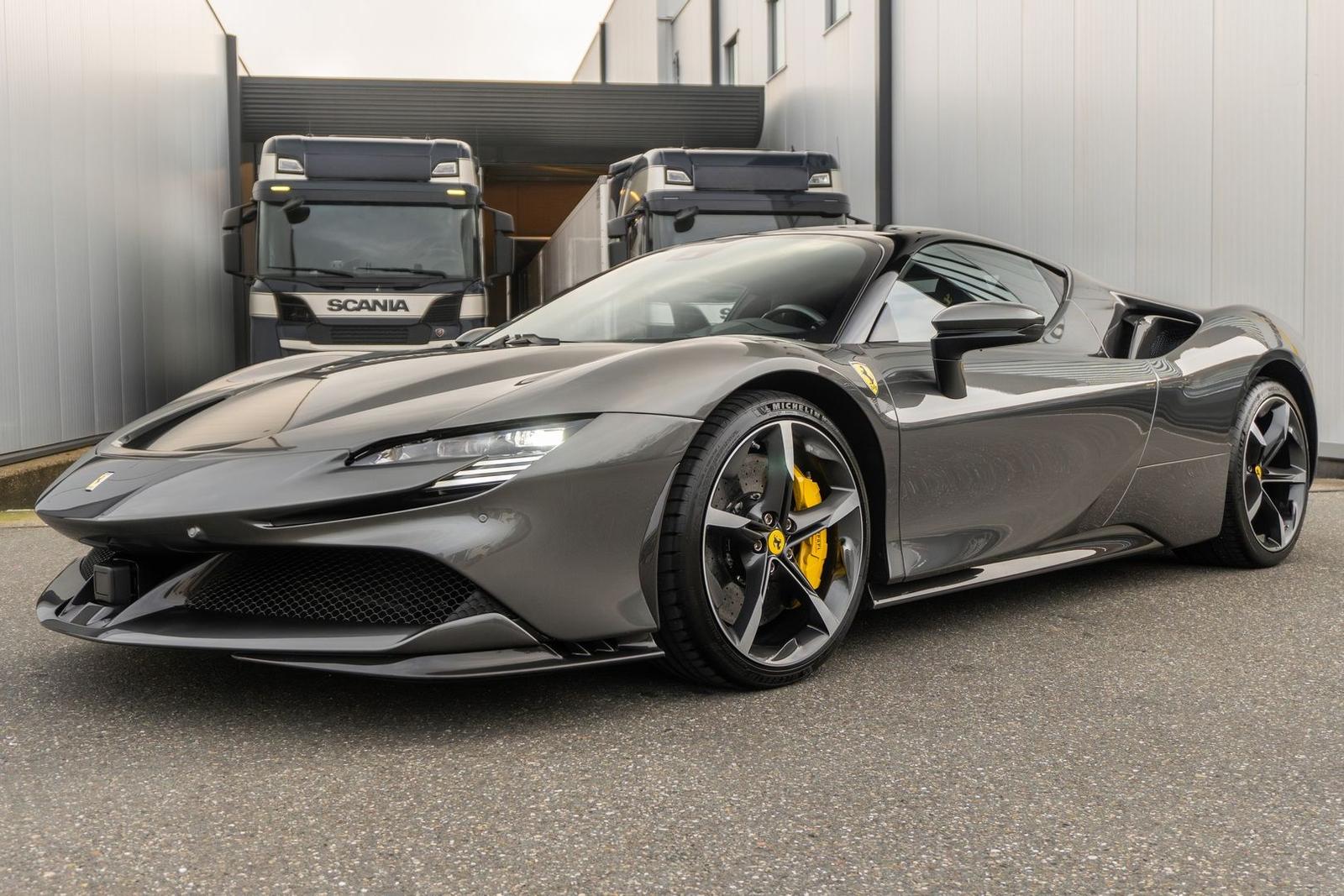 Ferrari SF90