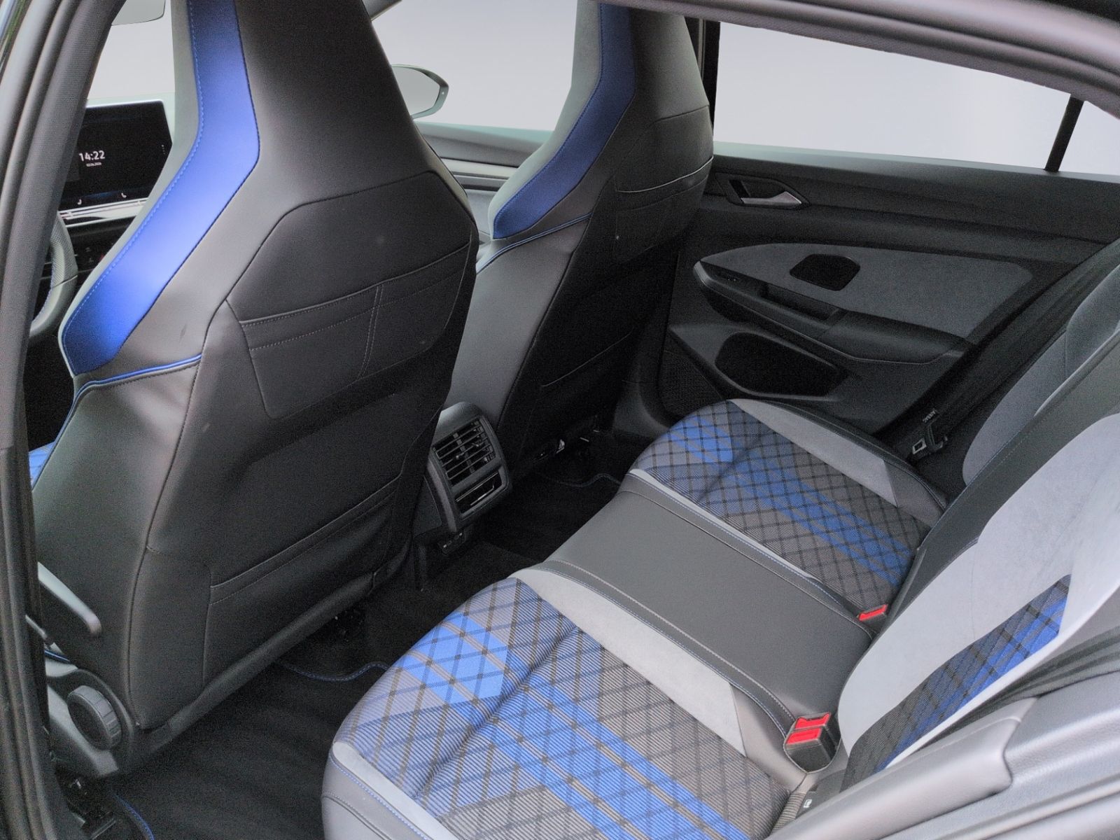 Golf R BLACK EDITION AKRA+PANO+DCC+H&K+MATRIX+